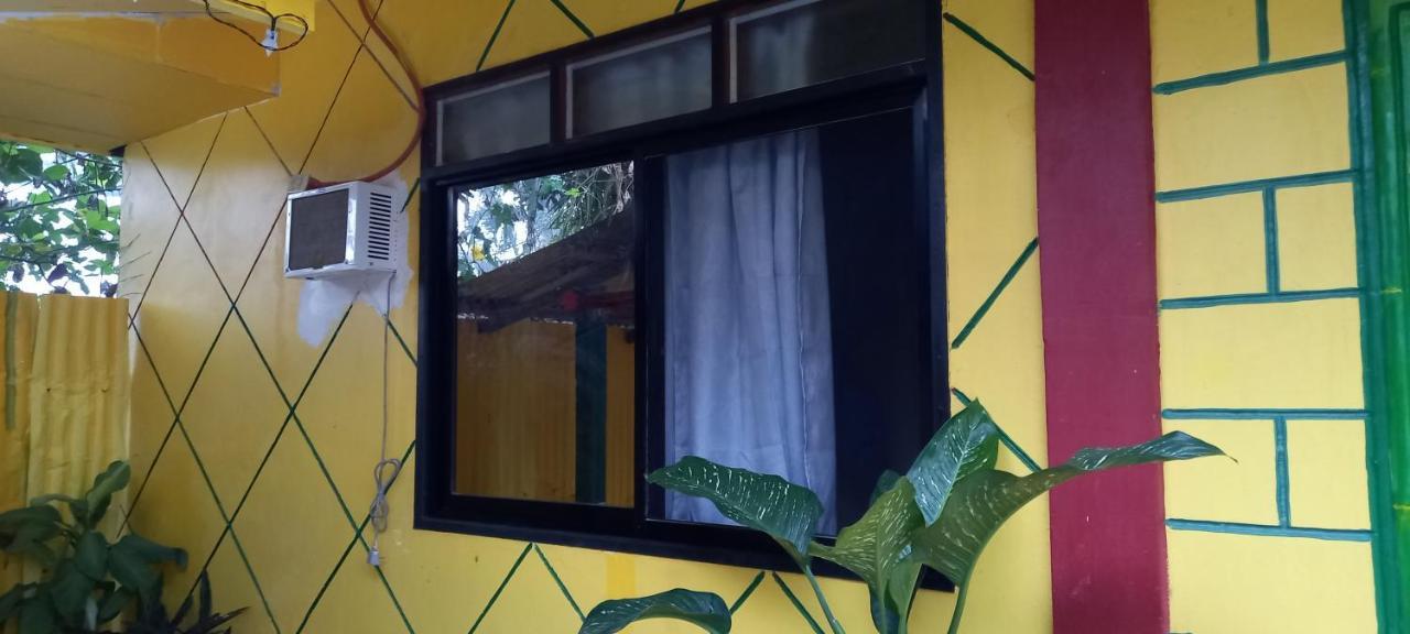 Rodel Yellow Hauz Itaytay Exteriör bild