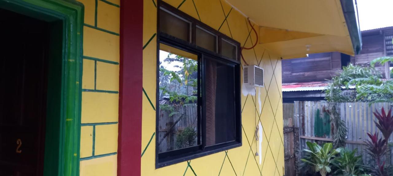 Rodel Yellow Hauz Itaytay Exteriör bild